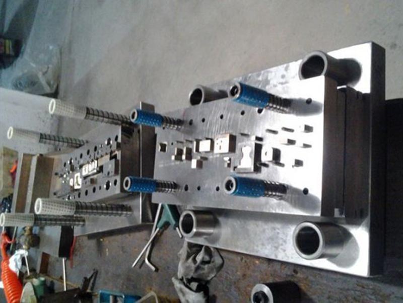 桑植模具制造-12